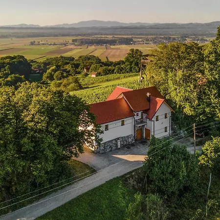 Stunning In Velika Nedelja בית נופש *