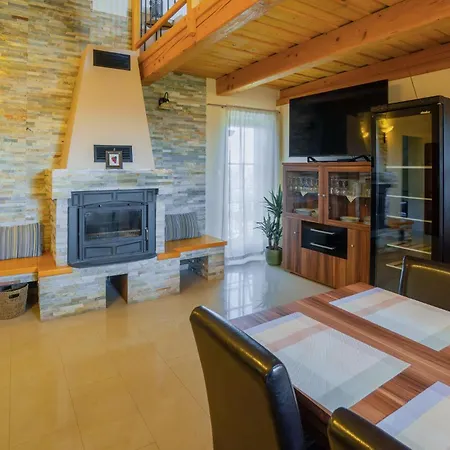 Lovely Home In Velika Nedelja With Wifi * Velika Nedelja